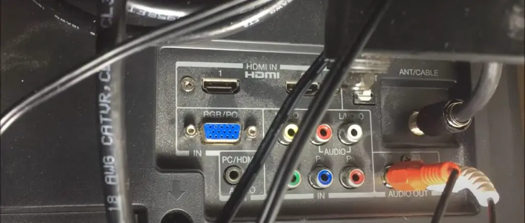 connecting wire from speaker to tv port