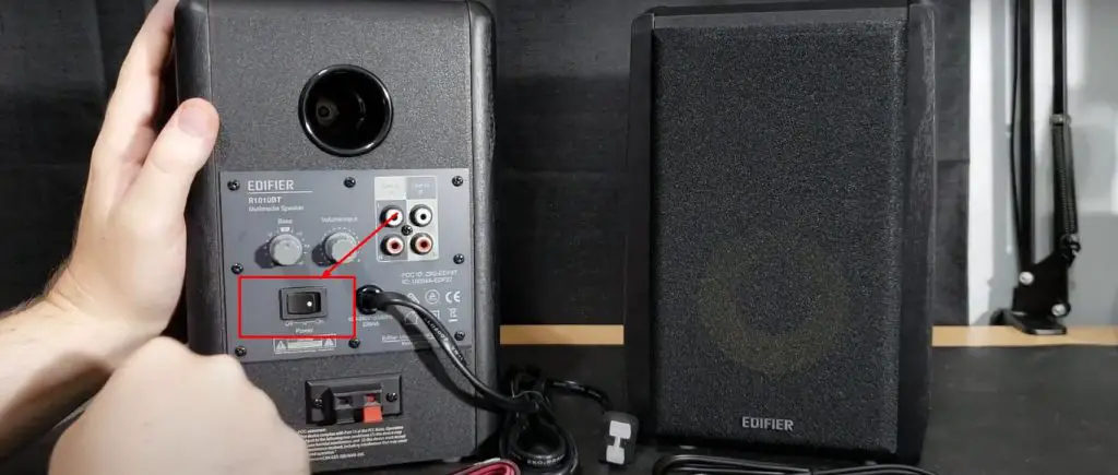 edifier power button shown in pic